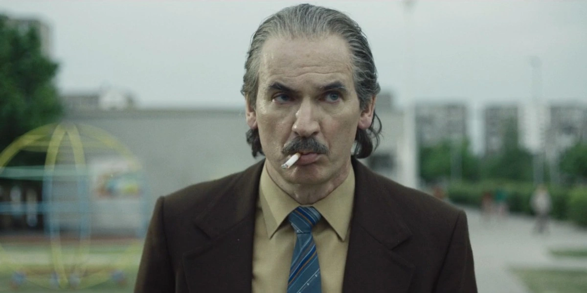 кадр из сериала чернобыль с дятловым